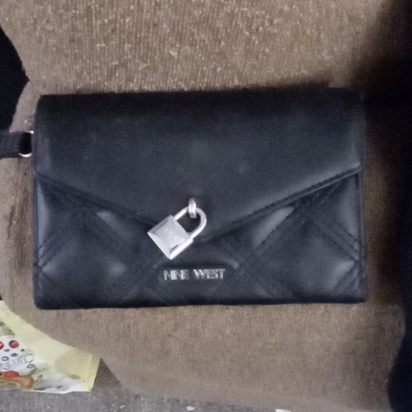 Women's Nine West Wallet - Picture 1 of 3
